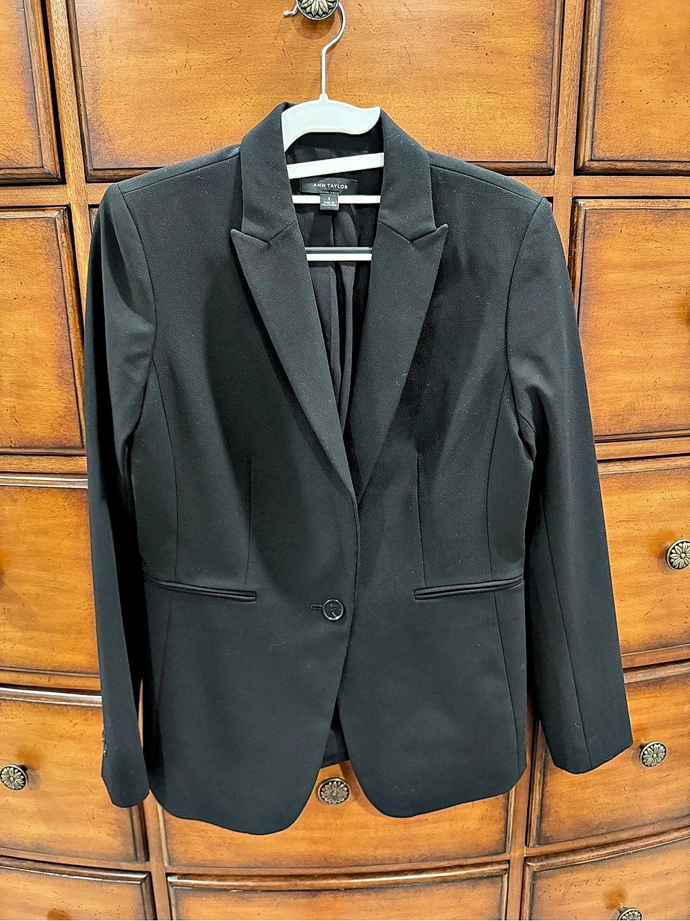 Ann Taylor Single Button Blazer Black Size 2